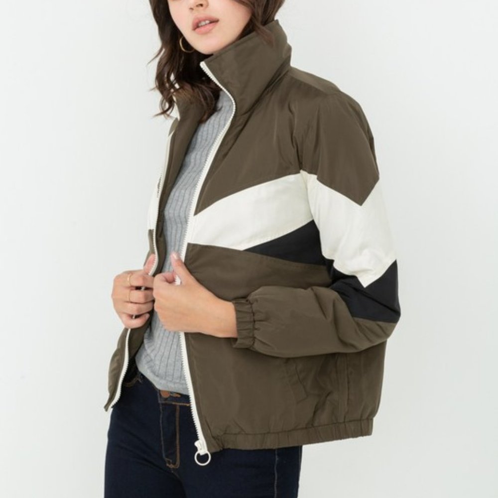 Olive Color-blocked Puffer Jacket - Picture 4 of 4